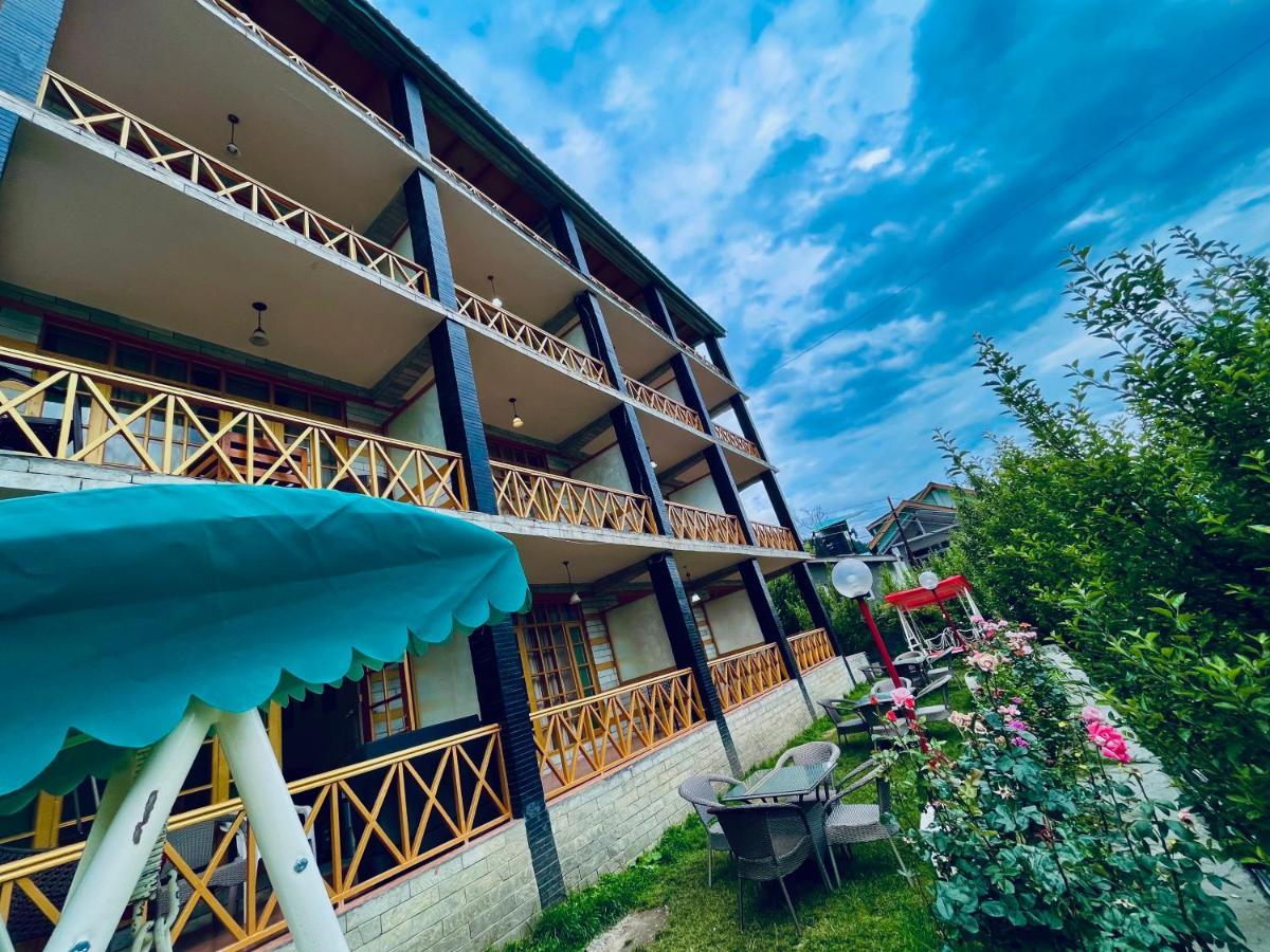 Naina Spring Resort, Manali - Away From City Hustle Kültér fotó